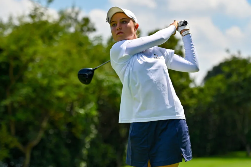 GolfRSA No 1-ranked Women’s Open amateur Kesha Louw will wear the green and gold for the first time when she represents South Africa on the Junior Team contesting the Girls Division in the All Africa Junior Teams Championship in South Africa in April.